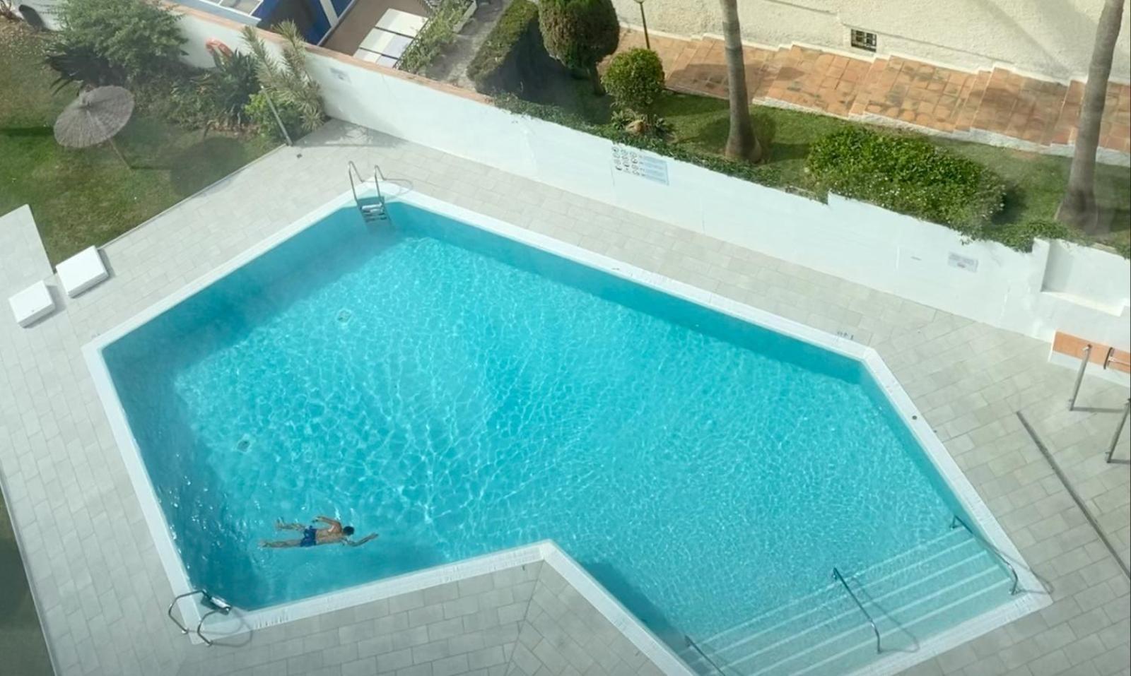 550 M2 Luxury Penthouse - Jacuzzi, Golf & Beach 贝纳尔马德纳 外观 照片